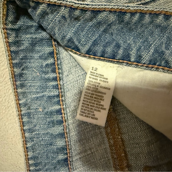 Distressed Light Blue Denim Shorts - Picture 4 of 4